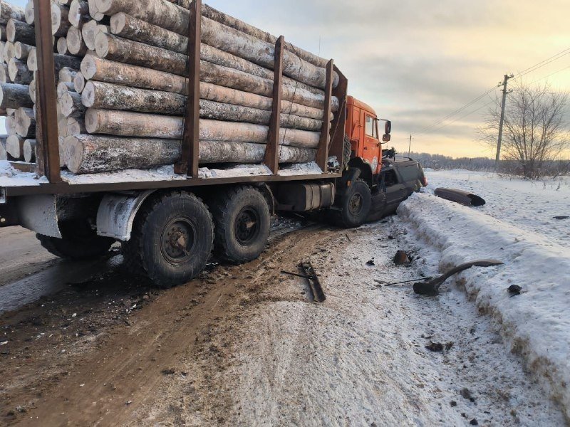 Пожарно-спасательные подразделения приняли участие в ликвидации последствий ДТП в Слободском районе